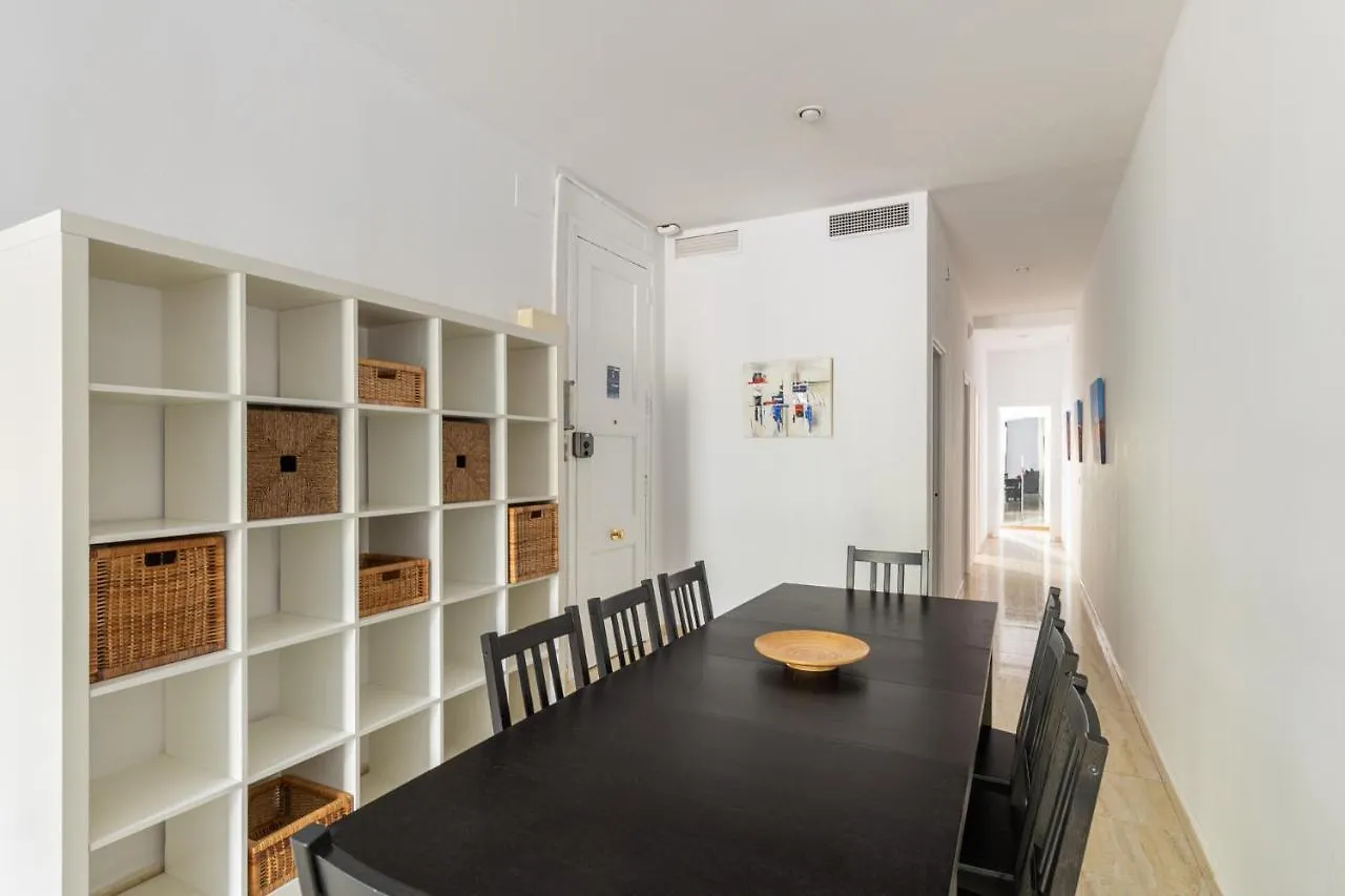 Amazing Apartment In Gran Via Barcelona
