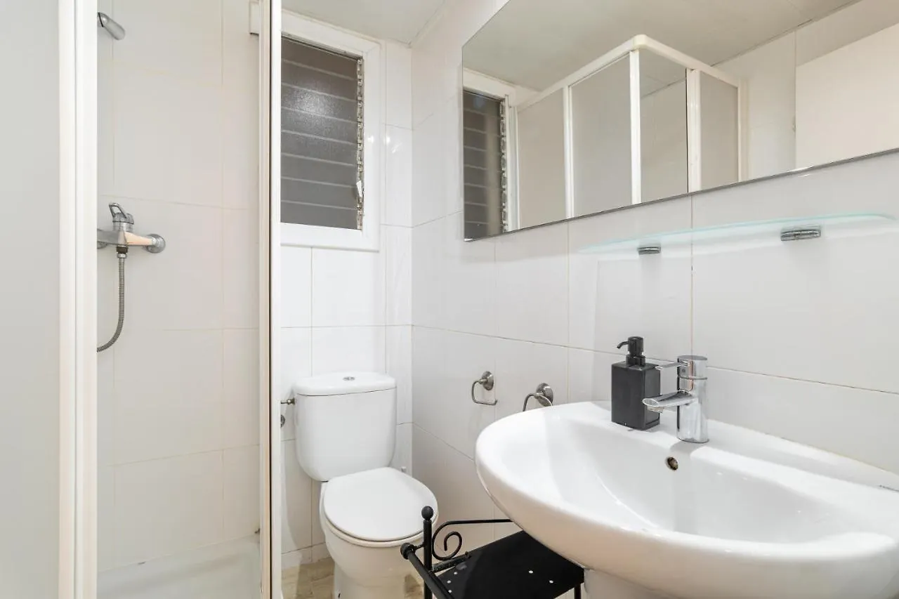 Amazing Apartment In Gran Via Barcelona Spain
